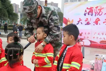 2022幼儿园消防器材教学教案范文（幼儿园消防知识普及教案范例）