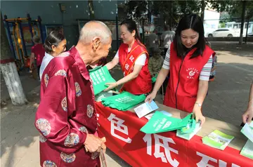 2022绿色低碳实施方案模板（低碳出行工作方案范本）