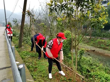 保护绿水青山决胜全面小康作文精选（关于环保爱国行的作文范例）