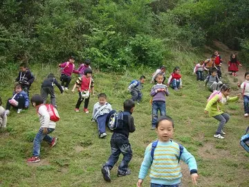 2022幼儿园春游活动方案模板（幼儿园春游策划方案范本）