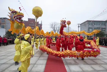 《我喜爱的节日》作文精选（关于春节的作文范例）