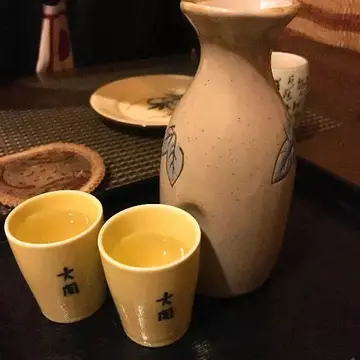 用寂寞酿一坛好酒作文800字（关于酒的范文）