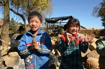 《无法忘却的微笑》（关于甜甜的微笑的作文精选）