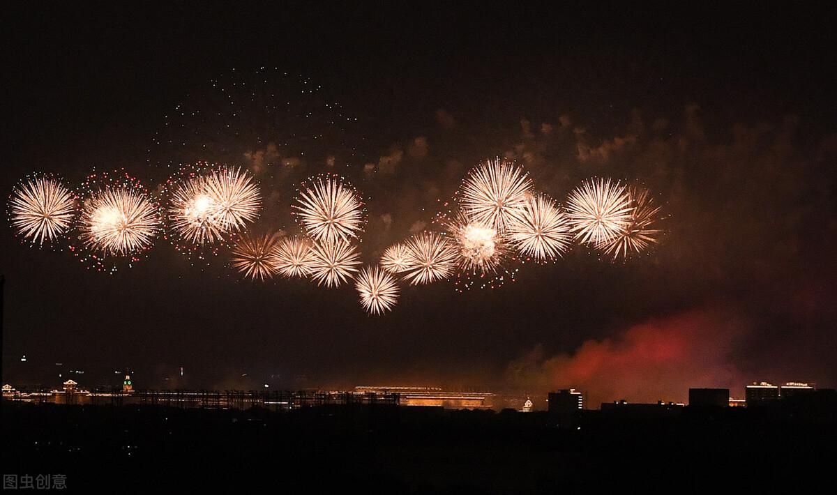 国庆节发朋友圈正能量句子（国庆节祝福语）