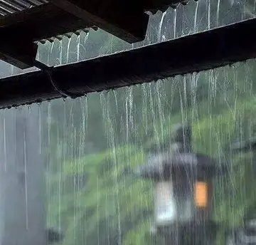 描写春雨的优美句子（关于春雨的神仙短句）