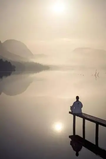 充满阳光的人生句子（关于人生的励志格言）