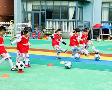 2022幼儿园足球教育策划方案模板（幼儿园足球教育活动方案范本）