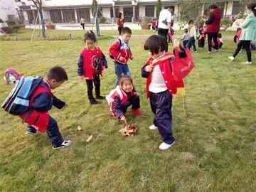 《守住内心那份美好》（关于身边美好的作文精选）