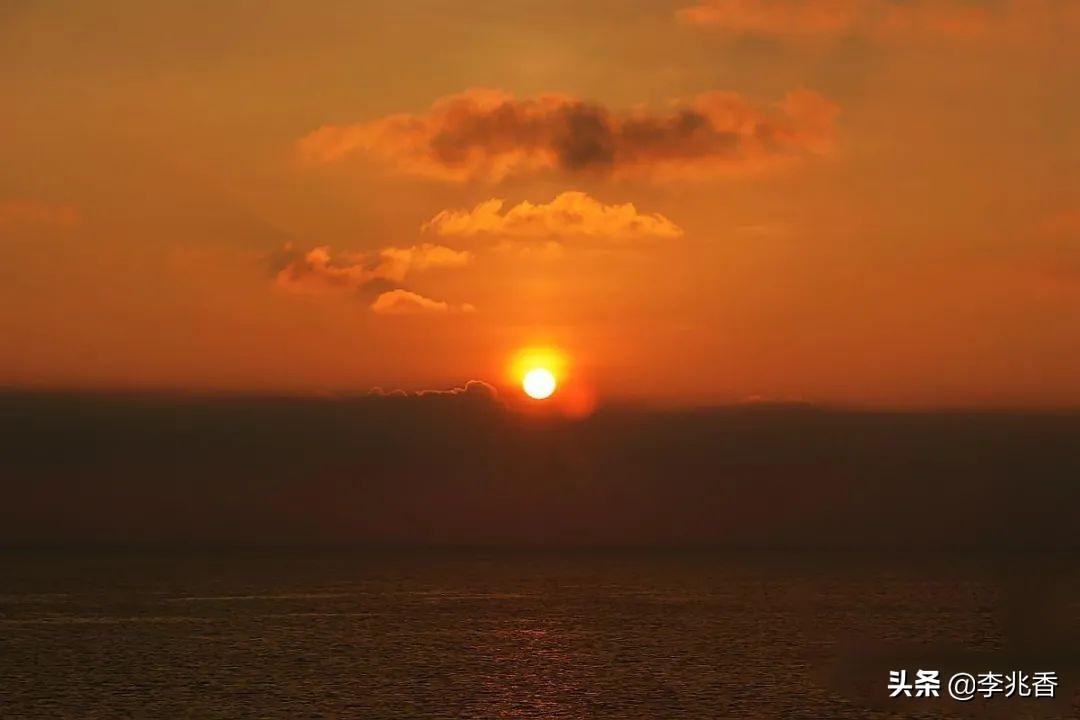 关于日落的浪漫文案（夕阳西下的优美句子）