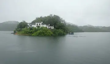 烟雨太平湖600字优秀作文（烦恼和忧愁）