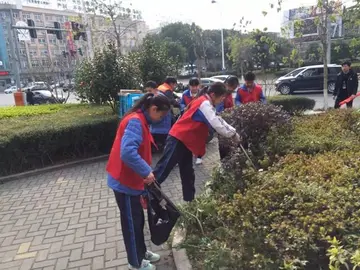 《帮助人是一种快乐》（关于欢乐帮助的作文精选）