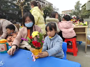 妈妈关爱的话题优秀作文（《母爱温暖我的心田》）