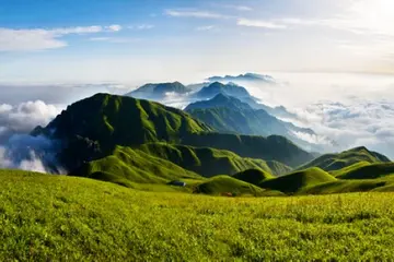 有关爬山人生的作文精选范例（《人生就如登山》）