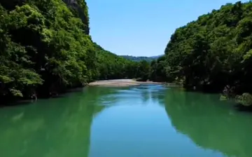 家乡小河的话题优秀作文（《我故乡的那条小河》）