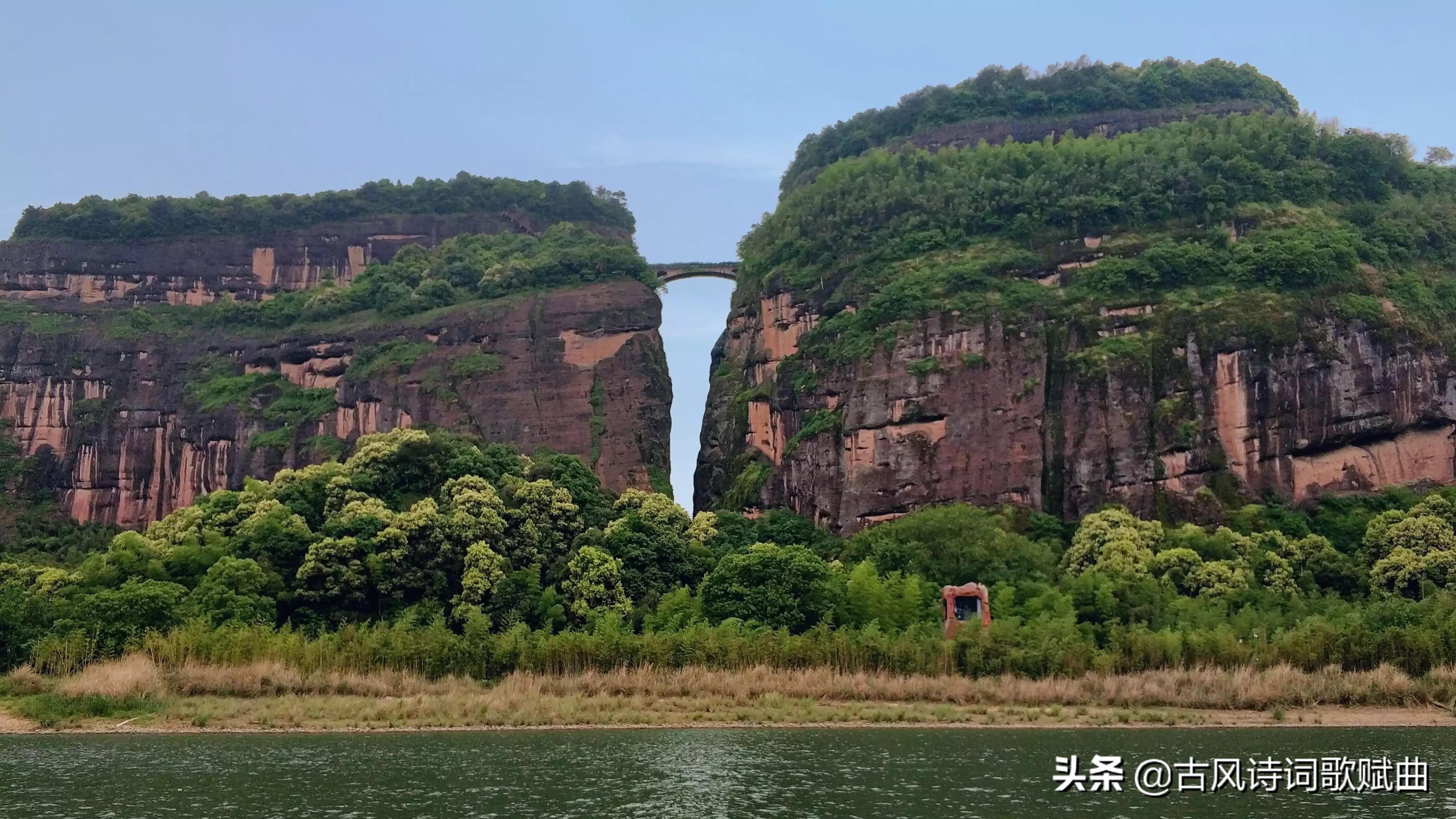 描写华夏名山的100首古诗词（山水风光的古诗）