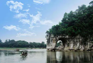 美丽的夏天作文（《夏天的风景》）