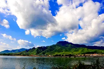 特别的夏天作文（《夏天的暴雨》）