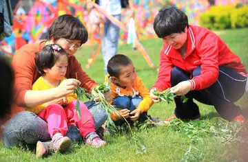 快乐的亲子运动会作文（生活百变，快乐永恒）