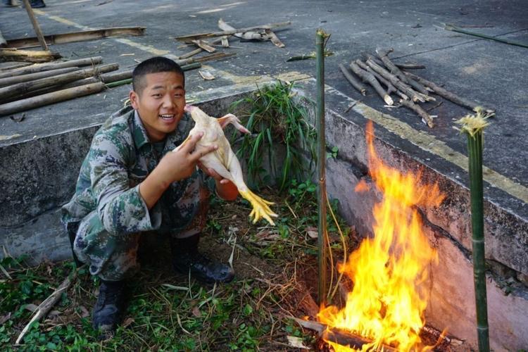 关于难忘的第一次做饭的作文400字（《从切菜到烧火，全新的挑战》）