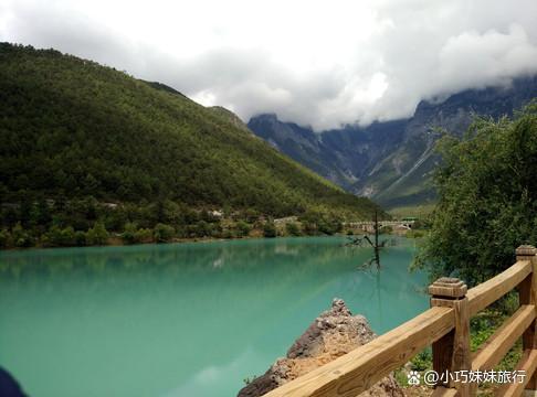 以旅行中品味美景为话题的作文题目（《寻找美景的旅程》）