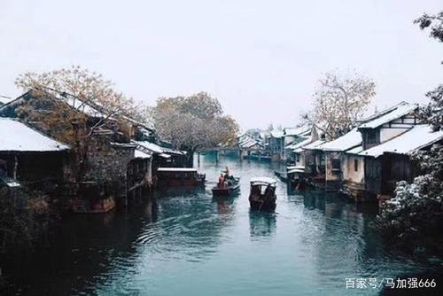 有关立冬的第一场雨说说的短句子（初雨如诗，添情入境）