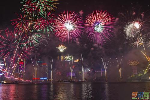 跨年的句子说说心情（用唯美短句，记录跨年的美好）