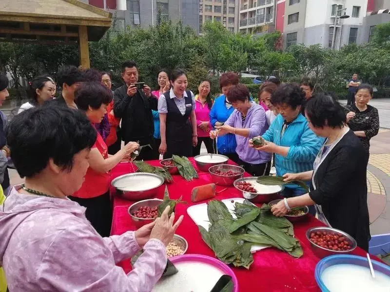 端午节的快乐时光作文优秀（端午节热闹非凡）