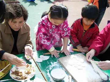 第一次包饺子作文650优秀（决心和勇气）