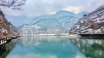 那些春节的趣事作文（《别样的春节》）