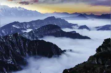 那些路上的风景作文（《迷人的风景》）