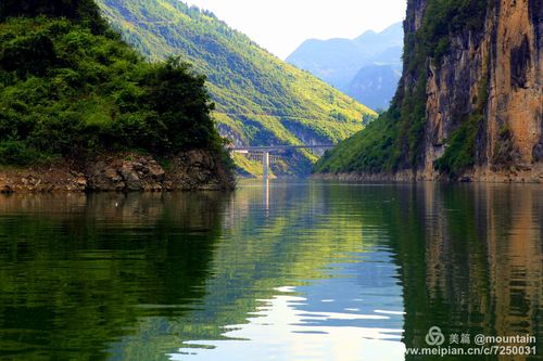 有水有船的诗句（水船美景）