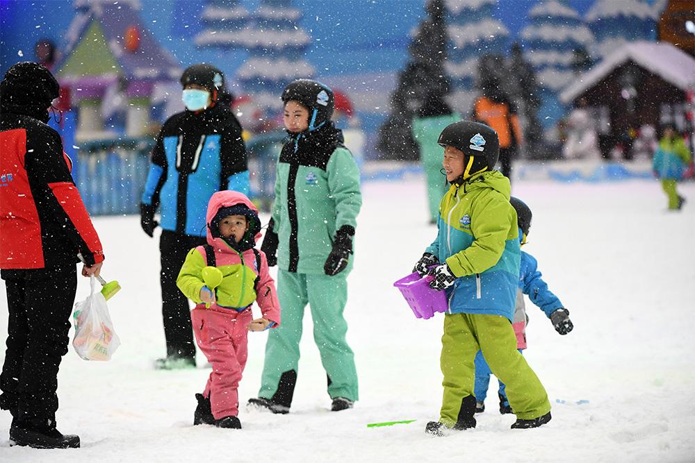 与冰雪共舞作文（《冰雪同行》）