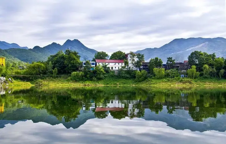 关于水居诗词佳句（十五首水居诗词）