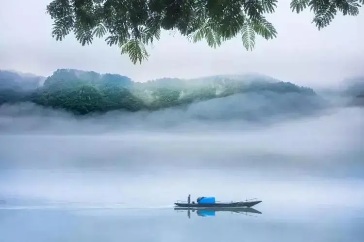 形容难以忘怀的诗词（十首让人一眼难忘的诗词）