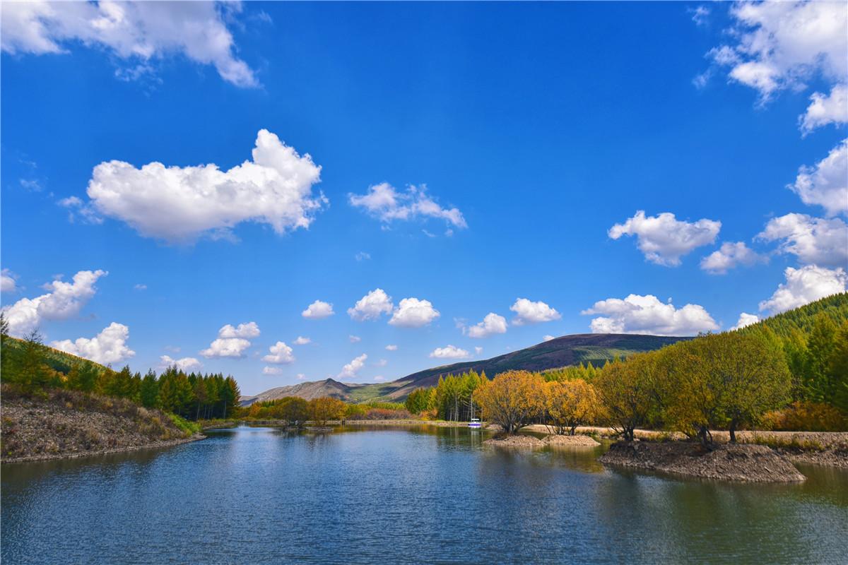 有关盛夏的千古名句（十二首唯美的夏景诗词）