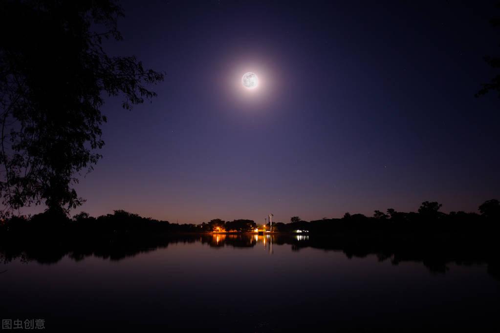 夏夜诗词名句有哪些（精选十首夏夜诗词）