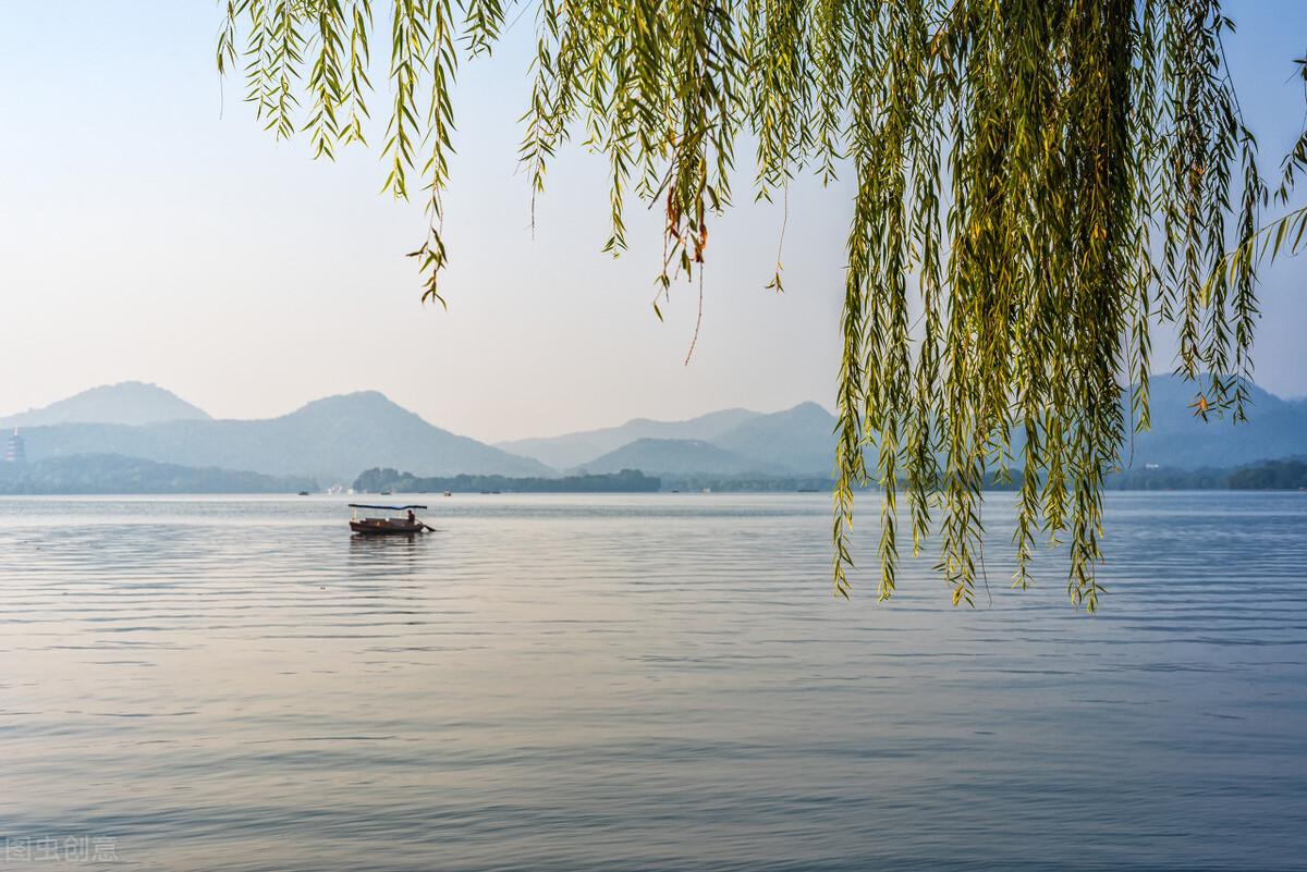 饮酒诗词名句摘抄（饮酒的浪漫古诗句）