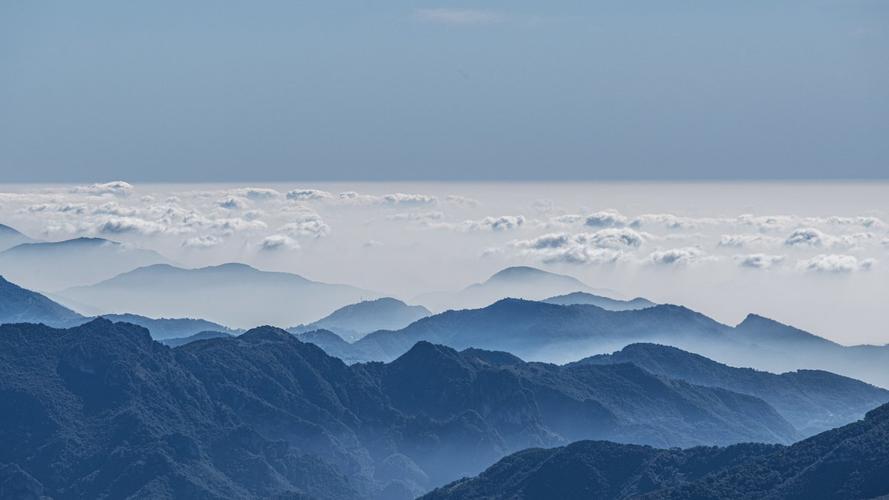 别样的四季风景作文（《田园的风景》）