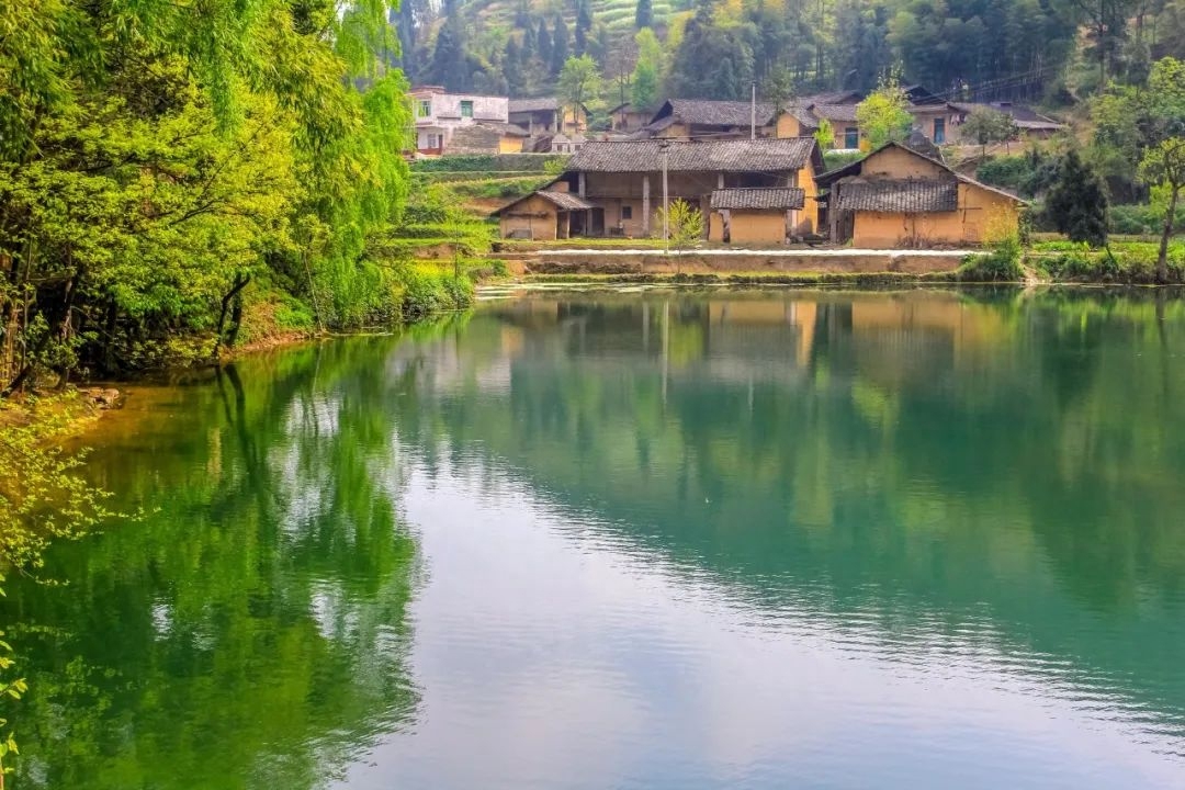 落花时节，风轻草绿（10首绝美四月诗词）