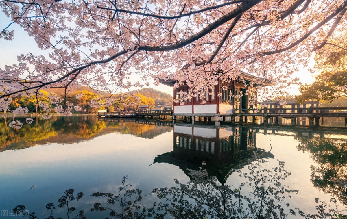 梨花风起正清明，游子寻春半出城（分享6首清明节经典古诗词）