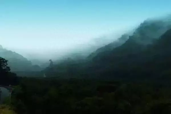 适合夏天雨后的诗句（19首古诗词赏尽夏雨）