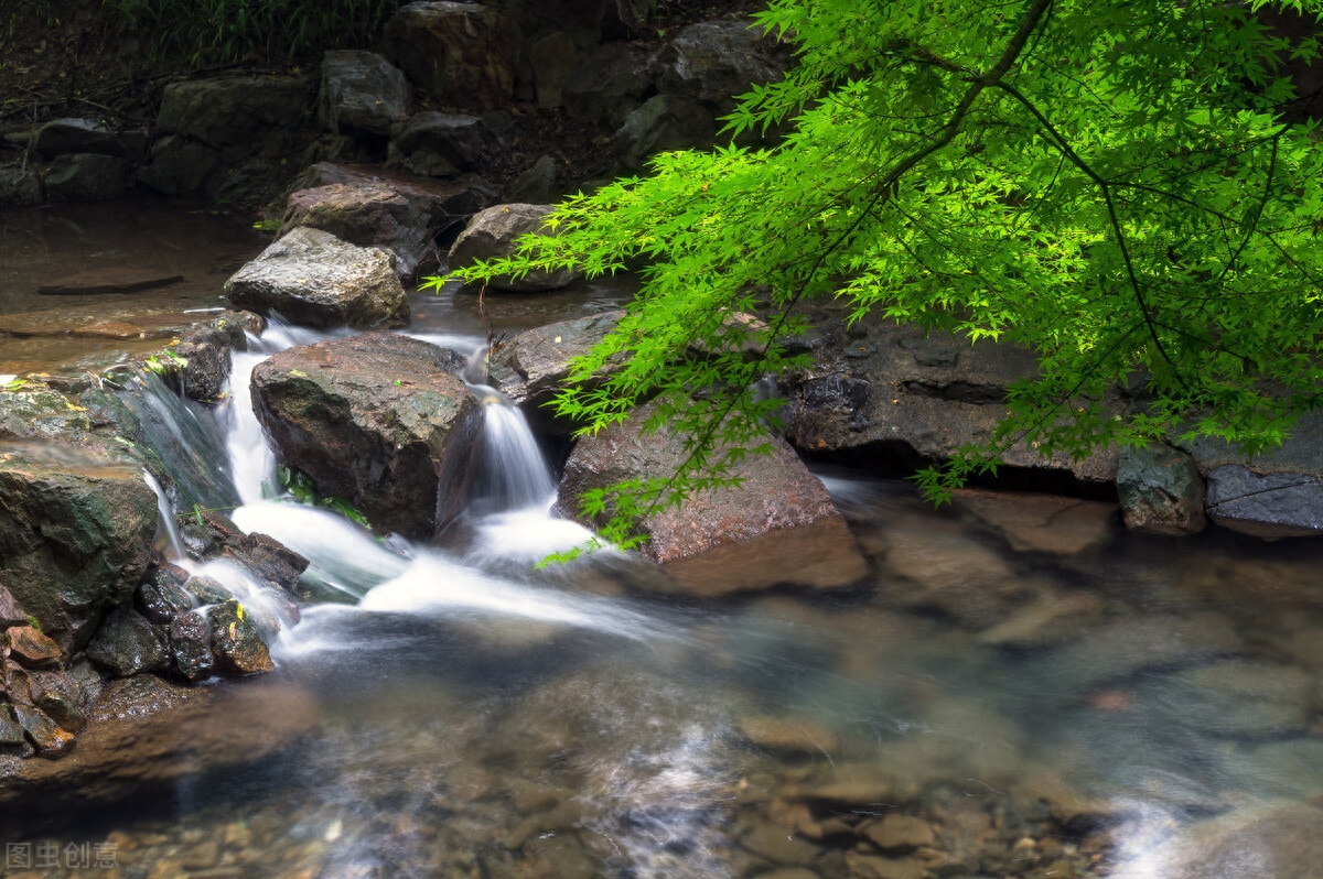 青山绿水古诗词大全（十首著名青山诗词）