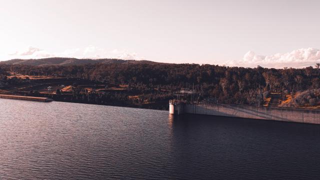 秋天快乐的小学作文（《秋天的风景》）