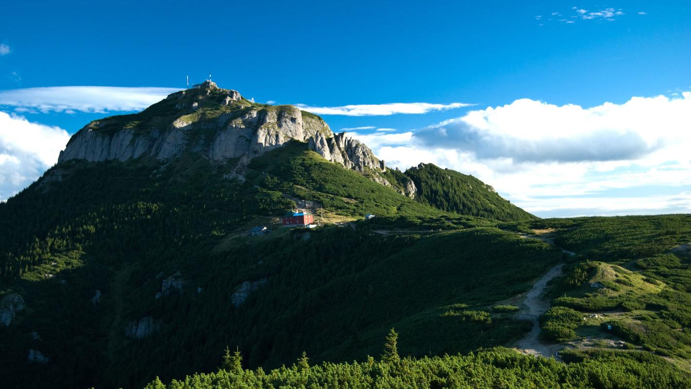 别样的青春风景优秀作文（《迷人的风景》）