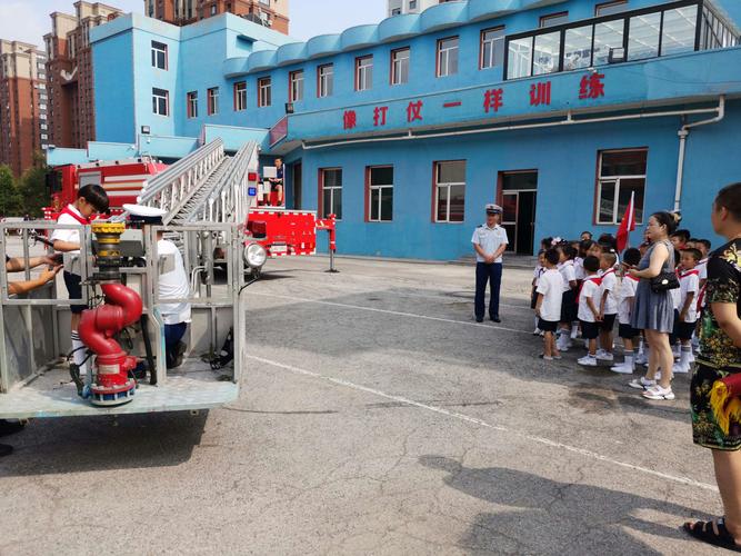 以暑假的亲身体验为话题的作文怎么写（《难忘的暑假之旅》）