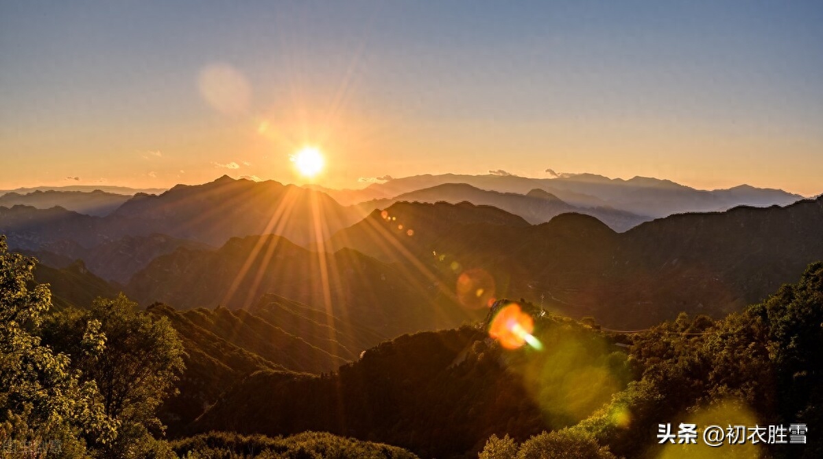 晚秋夕阳美诗四首鉴赏（夕阳偏丽晚秋天，渔舟满载夕阳归）