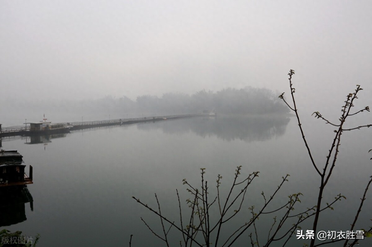 早秋烟雨古诗六首鉴赏（袅袅秋风动，凄凄烟雨繁）