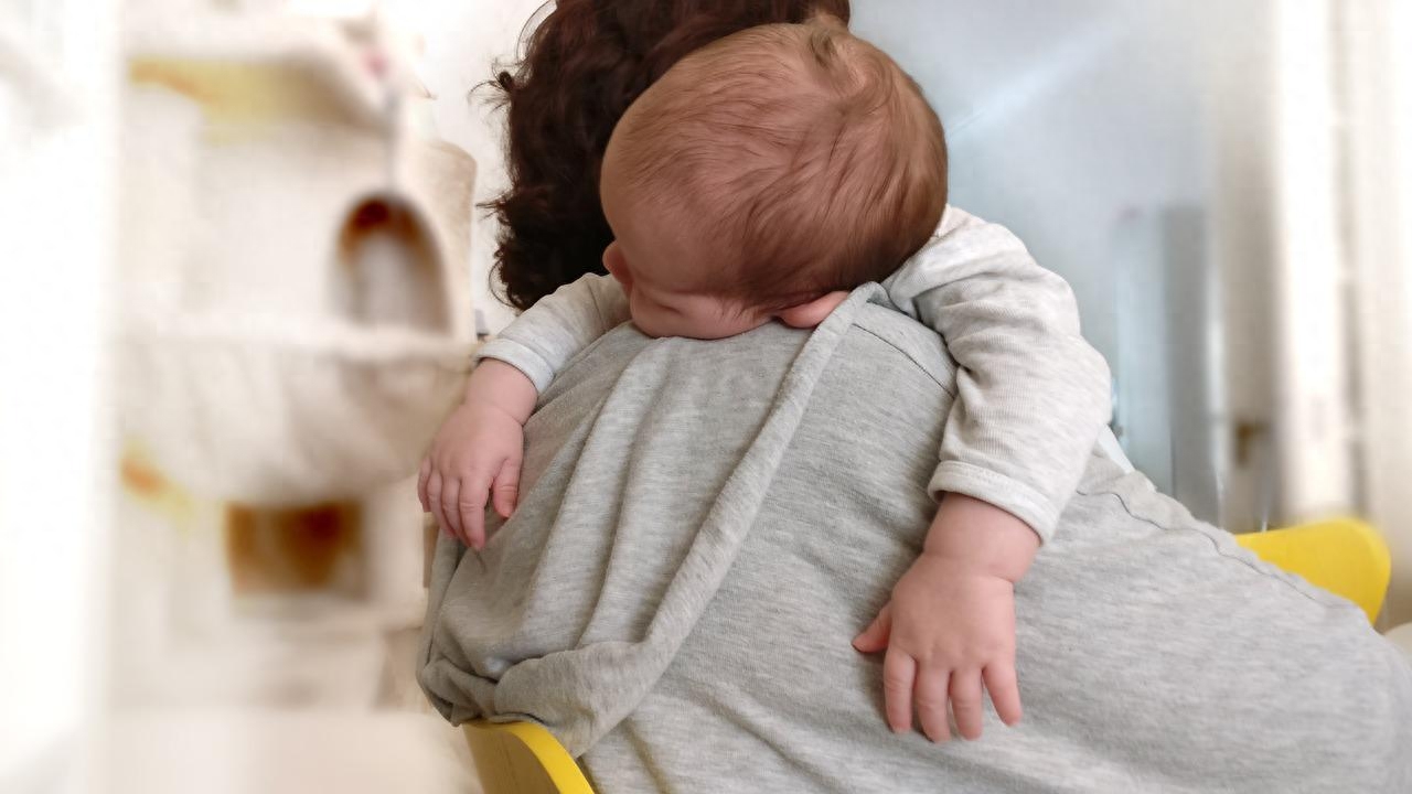 改善婴儿睡眠的方法有哪些（让宝宝睡整觉的5个方法）