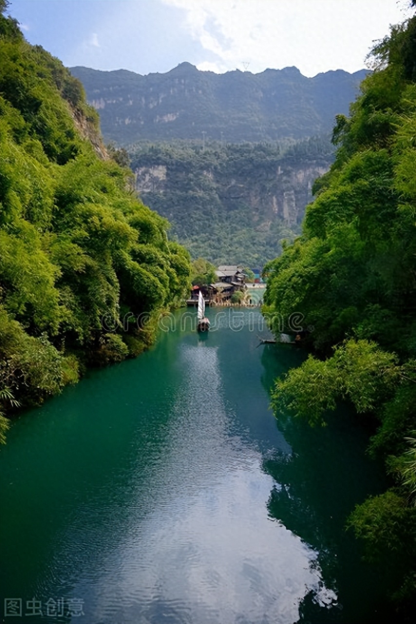 绿水青山唯美古诗大全（十二首绿水青山诗）