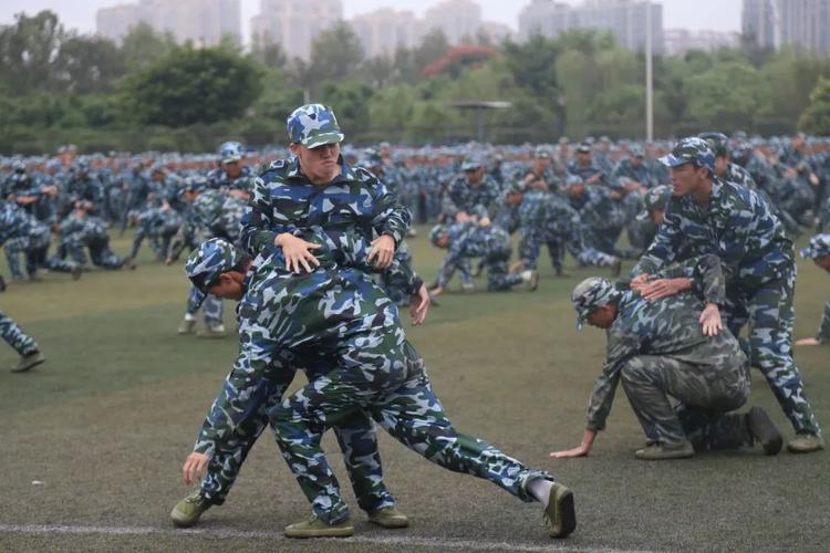 军训大学生口号（扬帆远航，军训有我）